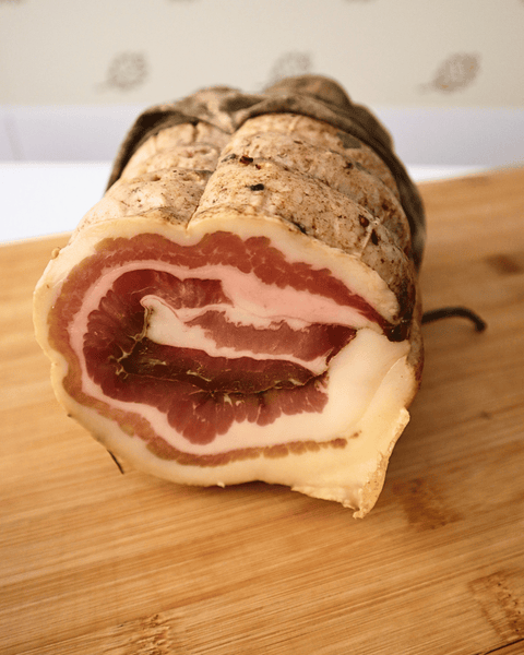 Pancetta arrotolata di suino